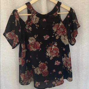 Cold shoulder top